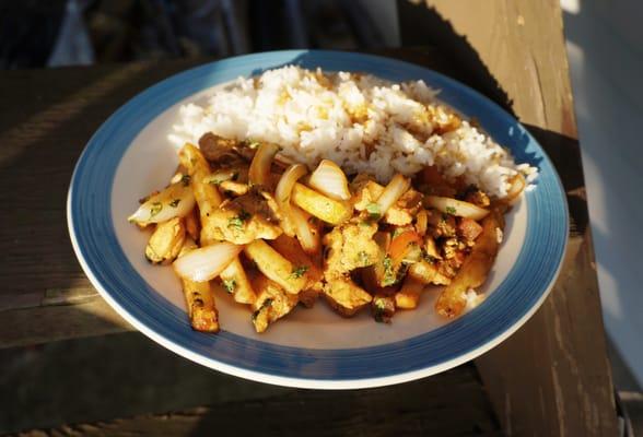 Take-out: Saltado De Pollo