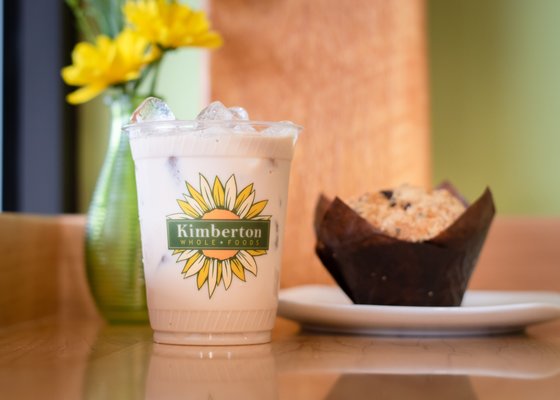 Iced Chai Latte with Muffin