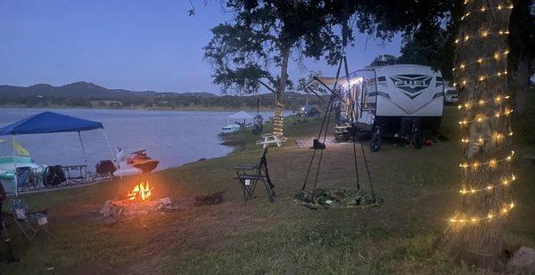 Campfire by the water. Relaxing and safe!