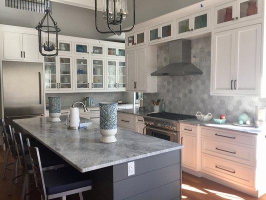 Grigio Versalia leathered natural quartzite stone island and kitchen perimeter @ Seabrook Island, South Carolina