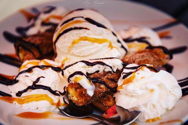 Churros and ice cream (Heaven)