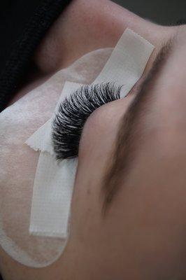 Hybrid Eyelash Extensions