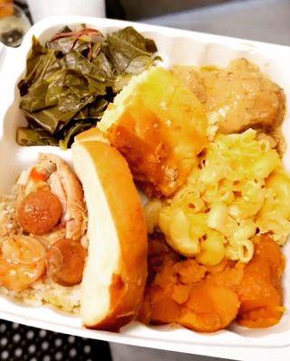 Sampler...gumbo..greens ..Mac & Cheese Yams Smothered Chicken