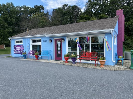 Exterior - Quaint little candy & ice cream shoppe