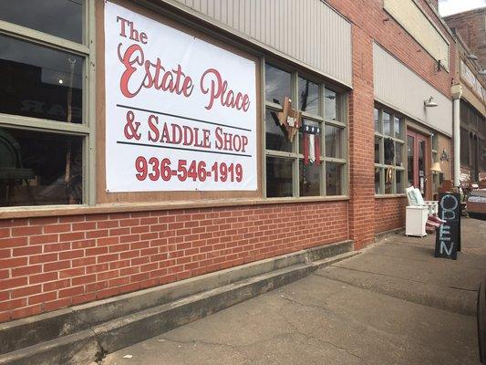 Estate Place & Saddle Shop