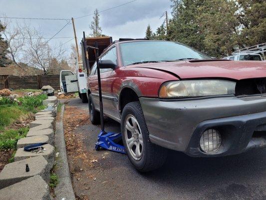 1997 Subi had alot of niose and just needed some grease on fittings.