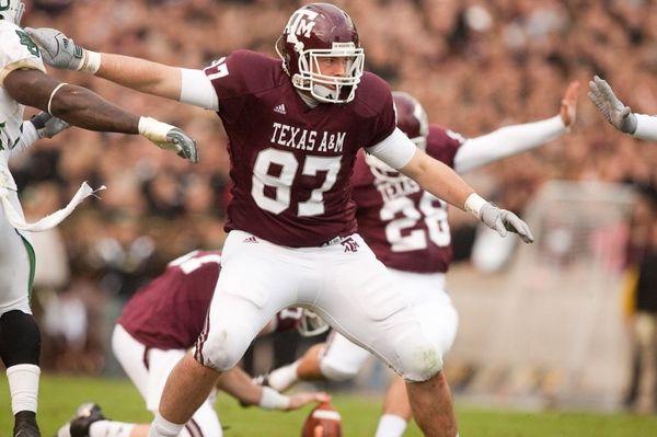 Dr. Raschke was a two-year letterman for Texas A&M as a tight end and offensive lineman