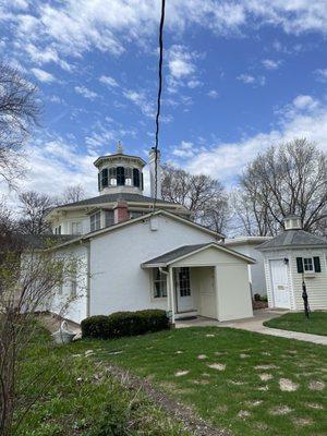 Octagon house