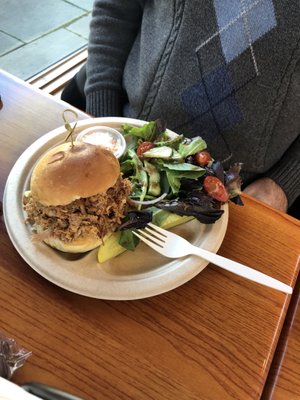 Pulled pork sandwich