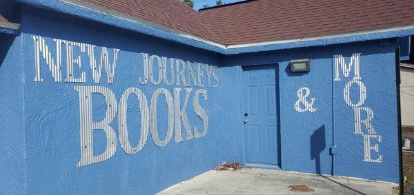 The 3ft books letters welcome all the come and check us out.