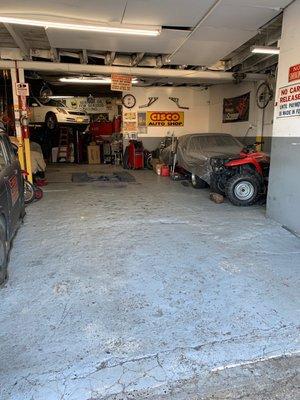 Great mechanic shop. Great prices and great quality work