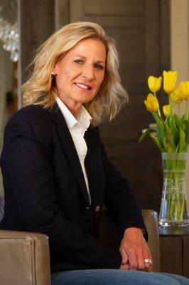 Anne V Lindblom - LIV Sotheby's International Realty