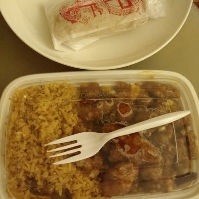 General tsos, pork fried rice and egg roll for dinner.