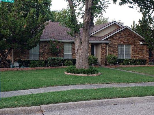 Repairing this beautiful home for an Mazing woman here in Carrolton. Upgrading to better than before the storm.