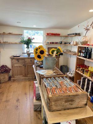 Inside the Basque grocer