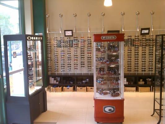 Oakley, Ray Ban, Maui Jim, Costa, Reptile and many more