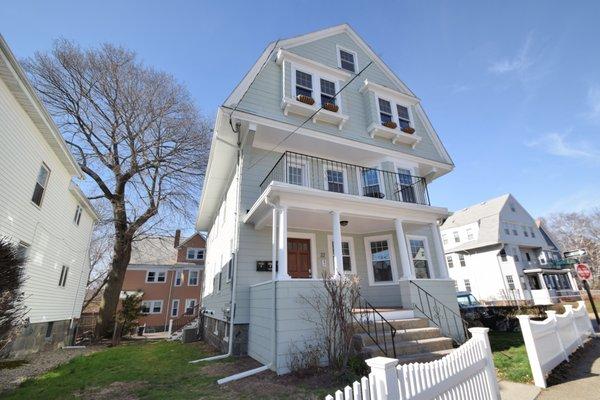 Beautiful condo steps from Roslindale Village