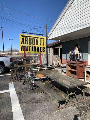 Arbor Antiques