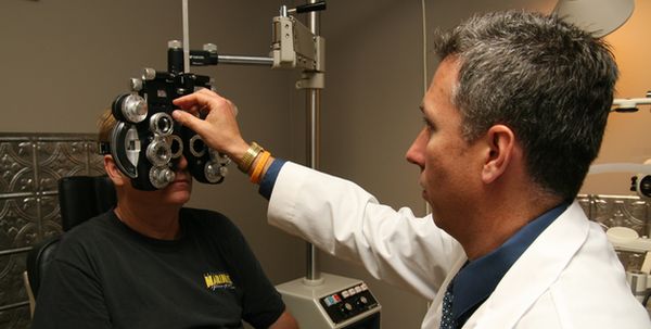 Schedule your annual eye exam at Dr's Eyecare Center