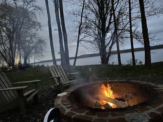 Fire pit right behind king cabin Riverview