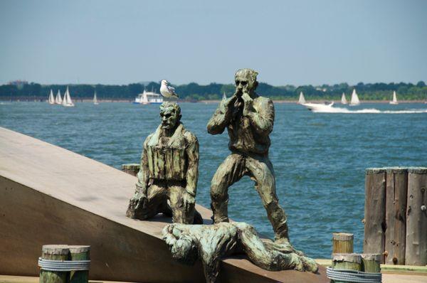 American Merchant Memorial