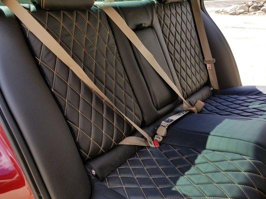 B & B Auto Upholstery