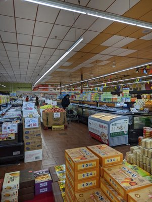 Entry and produce area