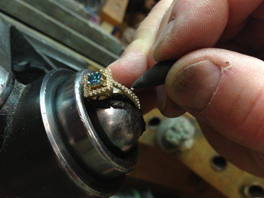 Jewelry repair services