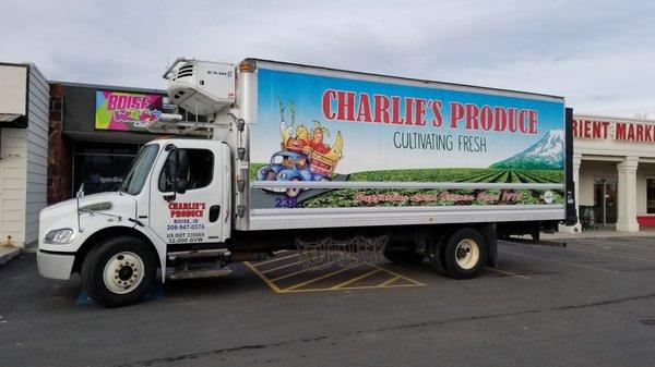 Box truck wrap for Charlie's Produce.