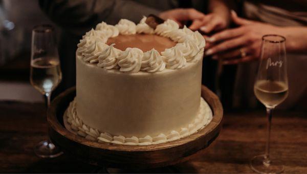 Salted caramel cake