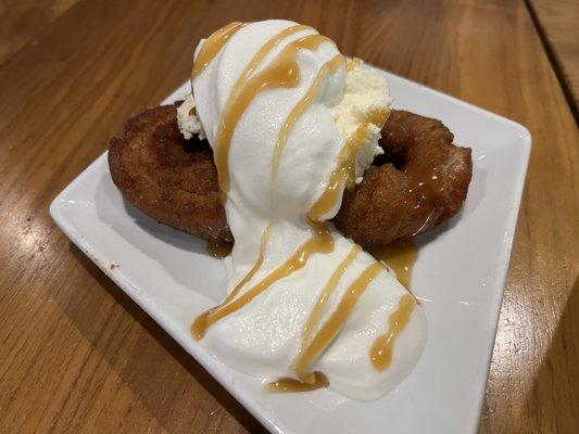 Cider donuts/cheesecake, whipped cream and caramel