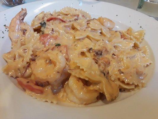 Mangia's Shrimp Isabella