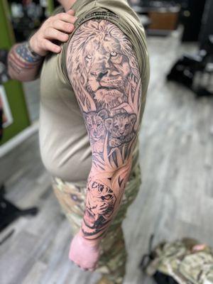 Sleeve work in progress by Joe. @savageink.tattoos