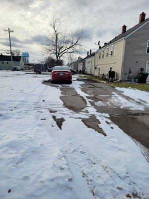 Neighbors are allowed to park on your side