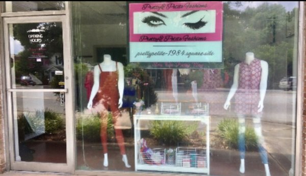 Pretty&Petite Fashions: is a women's Clothing Store, that sells clothing,
Shoes,Eye Lahes Makeup and more