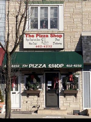 The Pizza Shop