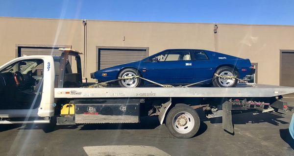 Classic and luxury car towing