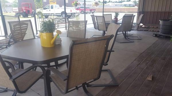 Have lunch on the patio while you wait for car!