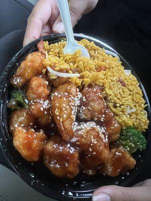 Sesame chicken lunch special