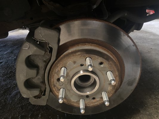 REMOVE & REPALACE WHEEL BEARING, CALIPER, PADS & ROTOR ON AN 2009 CHEVROLET EXPRESS 1500 VAN.
 GOING BACK ON THE ROAD!