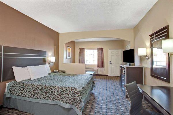 Days Inn & Suites By Wyndham Houston North/Spring