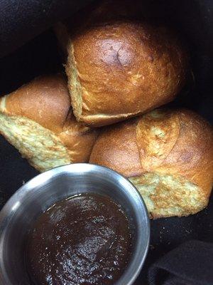 Hot Rolls with Apple Butter