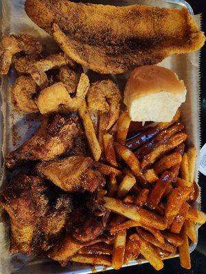 Personal Platter, with Sum Nasty on the fries, Double Dip dry rub on the wings.