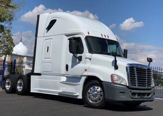 #freightliner #usedtrailersforsale #centralcaliforniatruckandtrailersales #trucksforsale #californiatrucksales #semitrucksforsale #semitruck