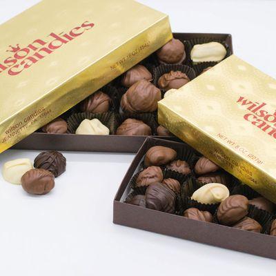 Mix Chocolate Deluxe Nuts Assortment