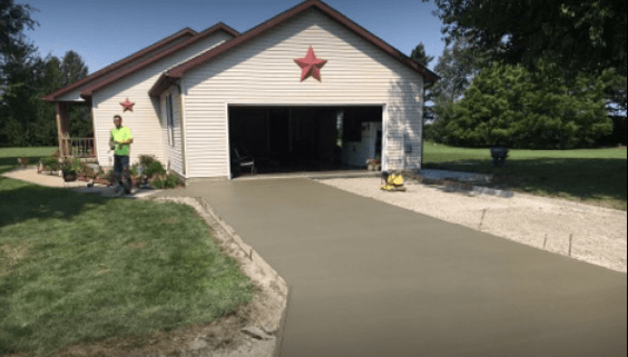 Elegant driveways with concrete or stamped concrete to make your day a bit smoother!