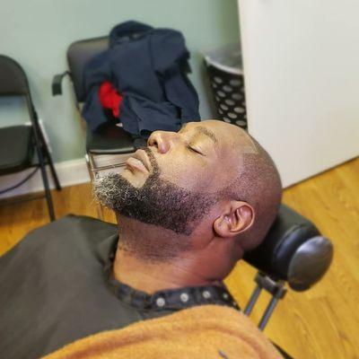 Cuts On Deck Barber Shop