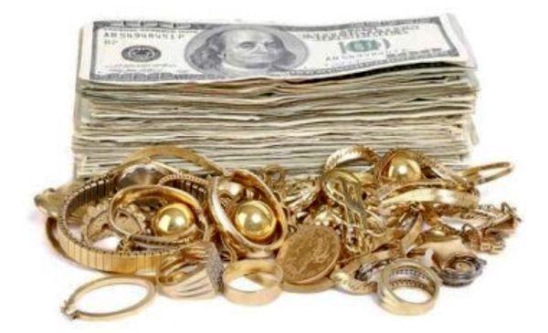 Turn your old gold and silver jewelry into cash. Call now for an appointment!