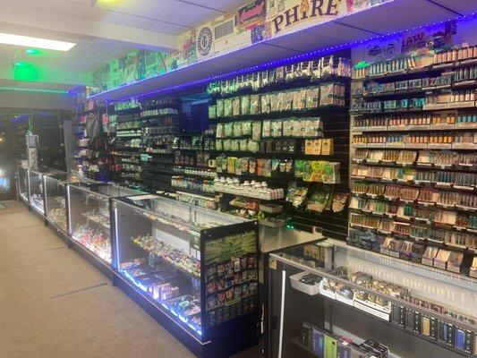 Even MORE glass but this section is mostly for vaping, delta 8, and and quality Kratom