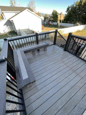 Built-in bench with composite Timbertech decking